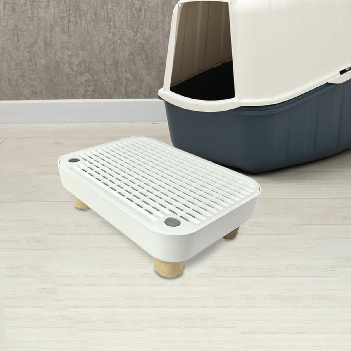 White Non-Slip Reusable Cat Litter Tray Pad U58613