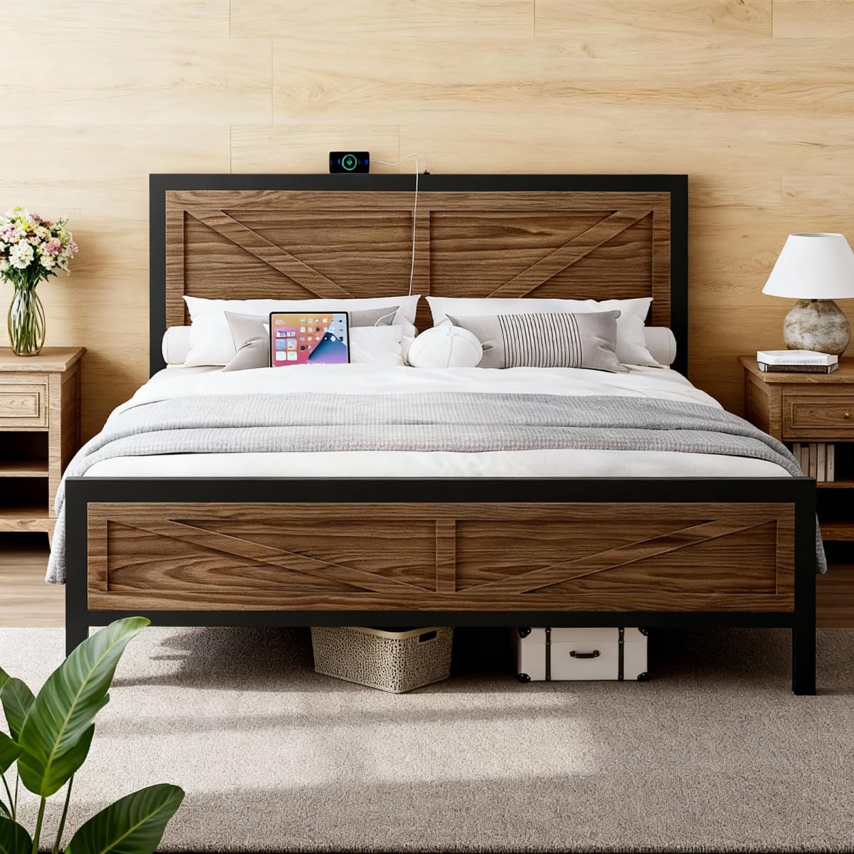 Queen Size Metal Platform Bed Frame with Storage D92533