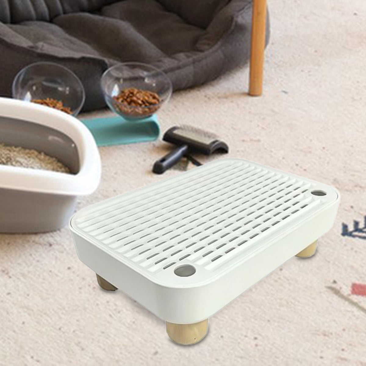 White Non-Slip Reusable Cat Litter Tray Pad U58613