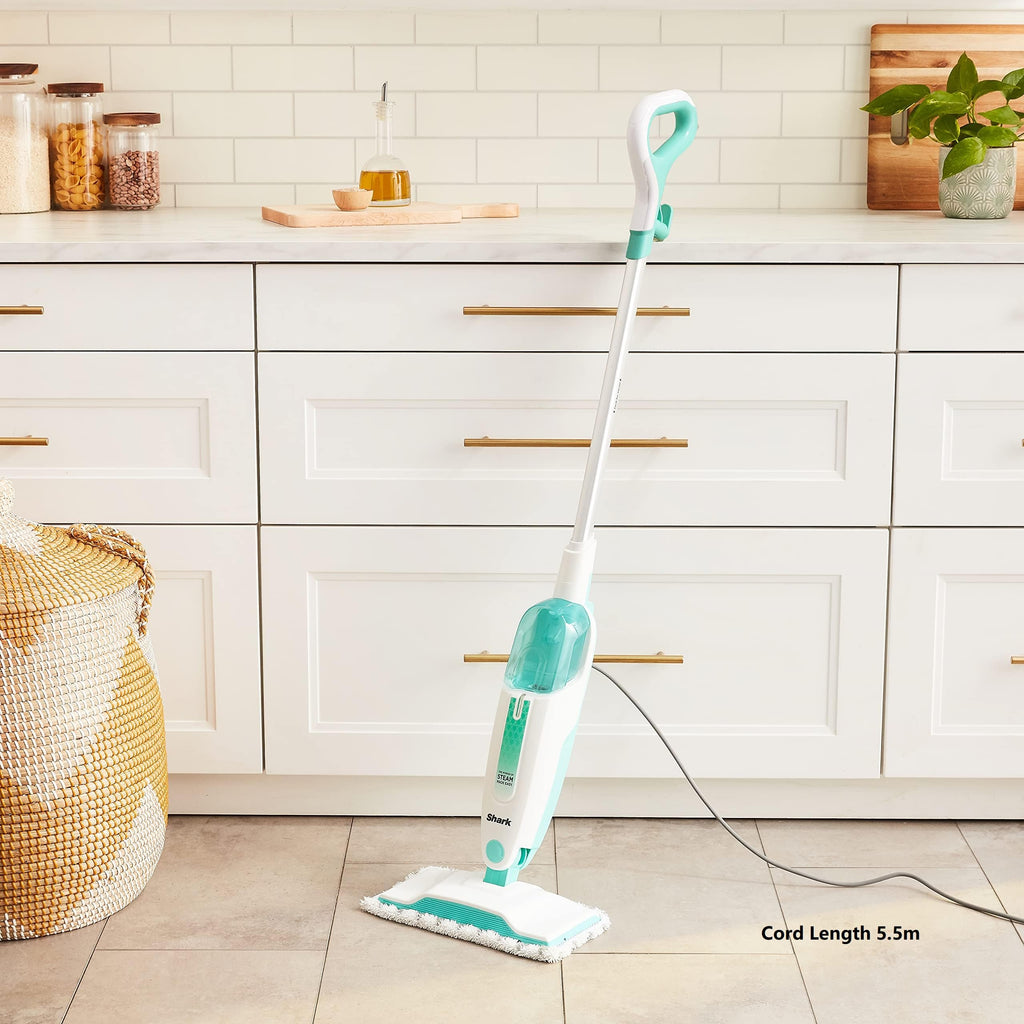 White Steam Mop with 2 Dirt Grip Pads O6589